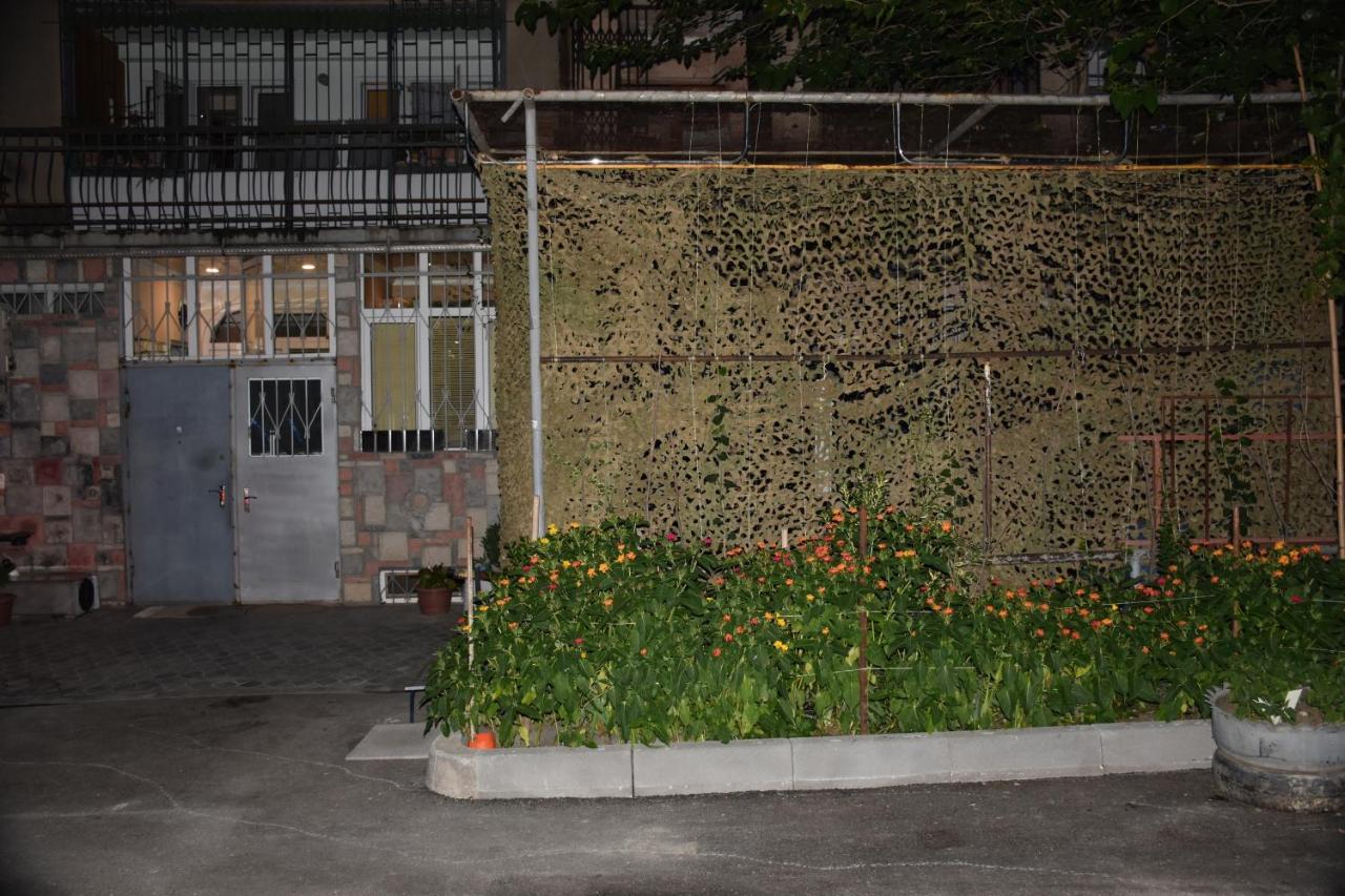3 Room Flat In Tbilisi Exterior photo
